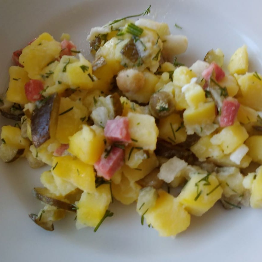 Постный салат с картофелем