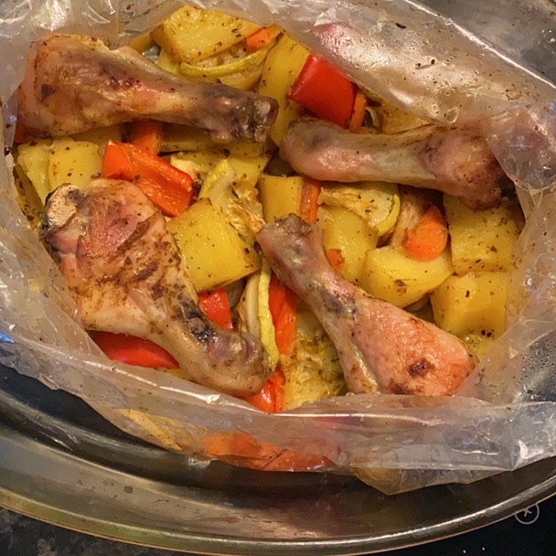Овощи с курицей запечённые в рукаве