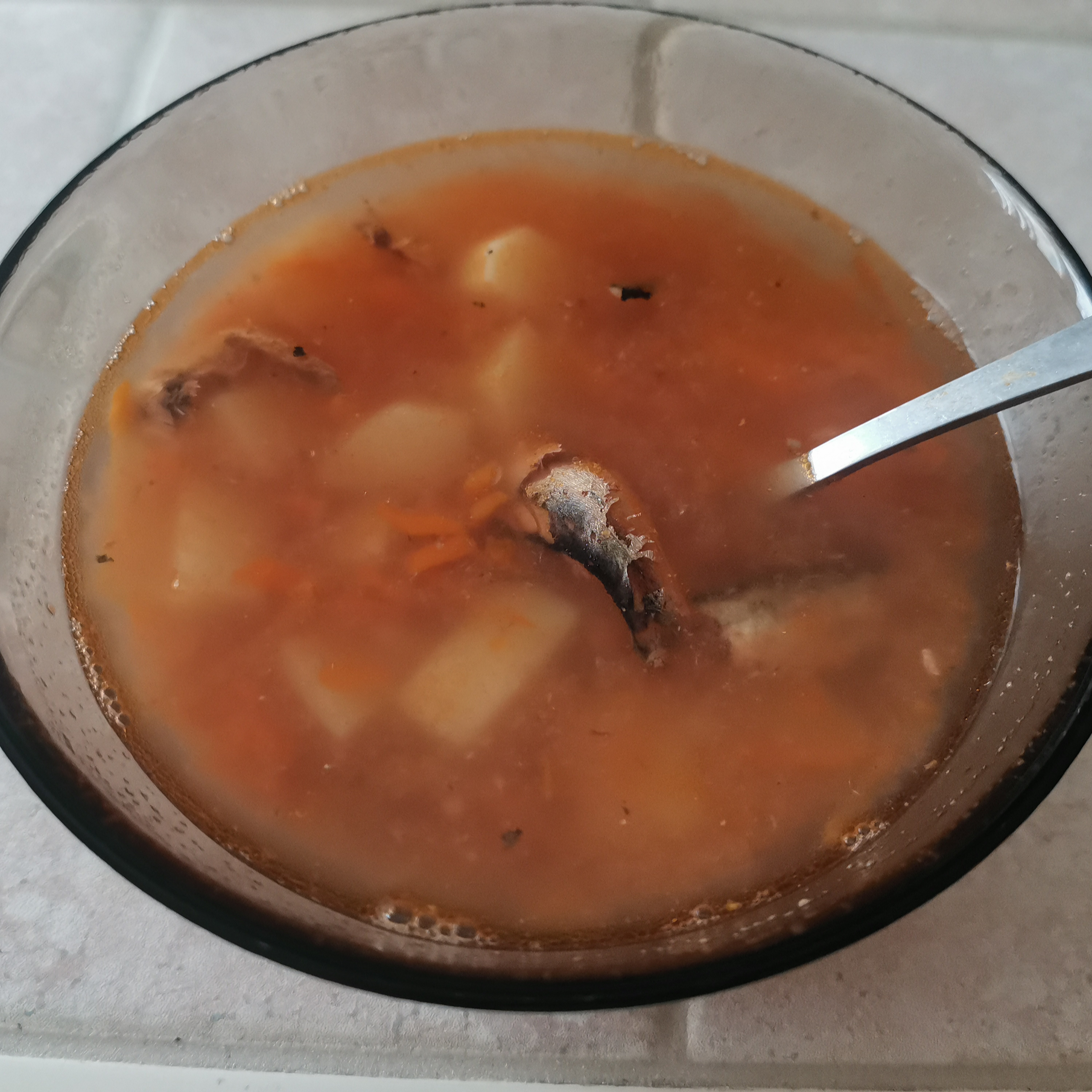 Суп с килькой в томатном соусе, рецепт