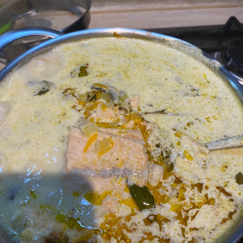 Финский лососевый суп со сливками «лохикейтто»