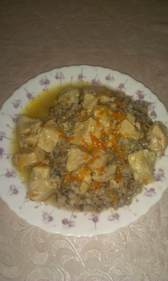 Мясо тушенное с подливкой