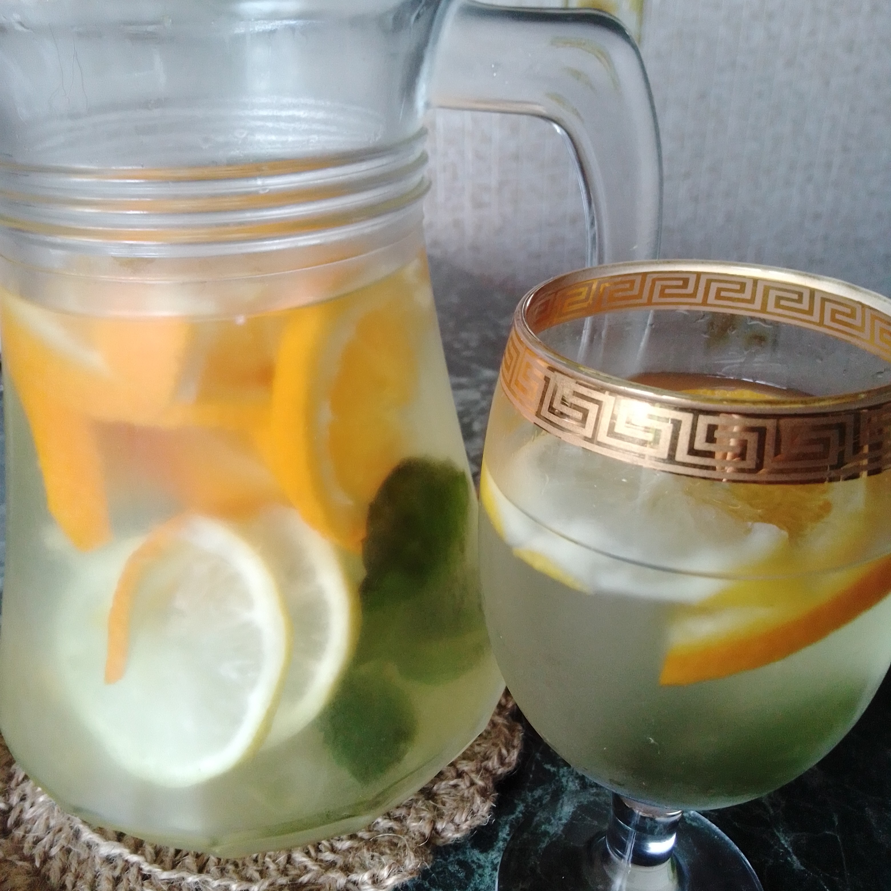 Домашний лимонад из апельсинов и лимонов