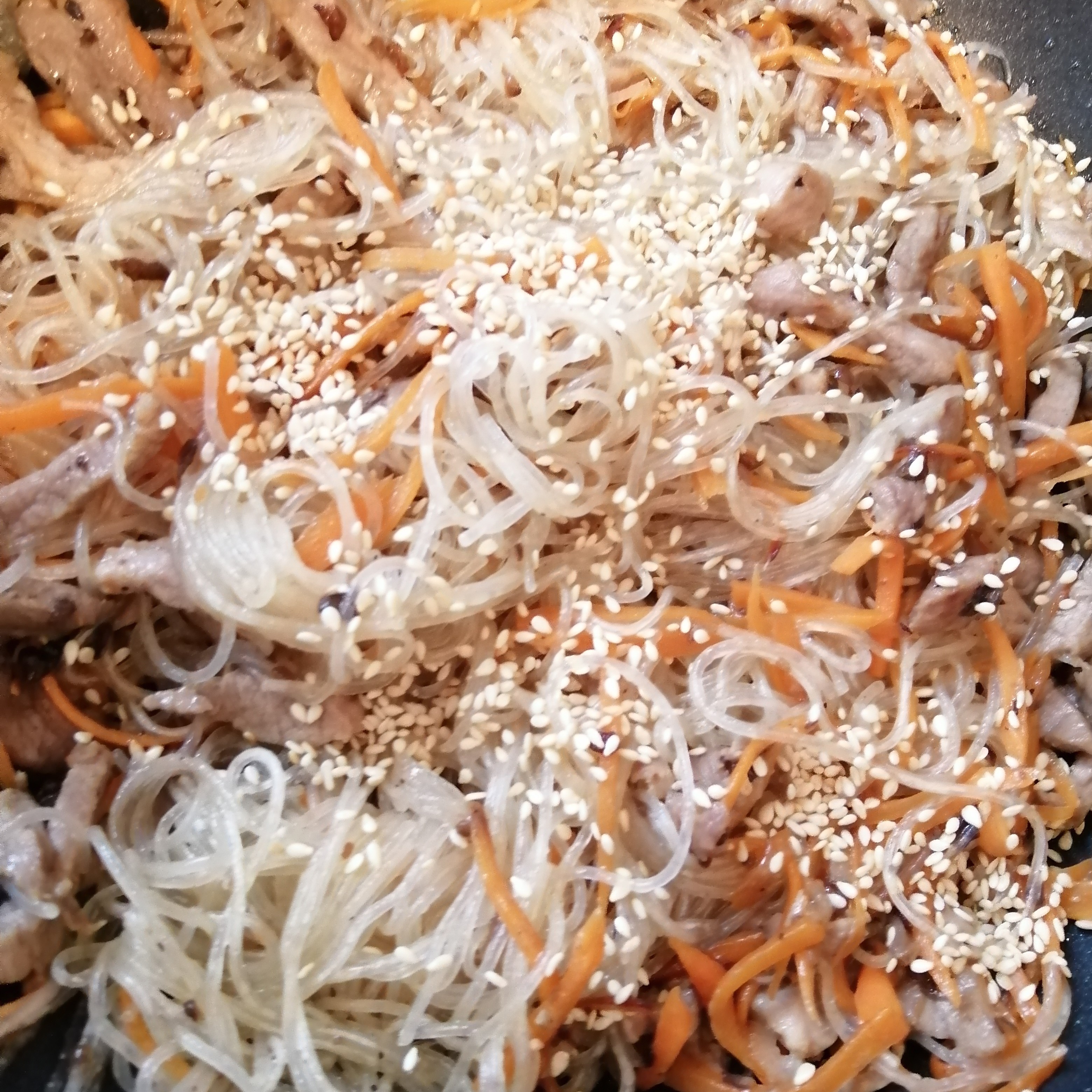 Лапша wok по-корейски Чапче