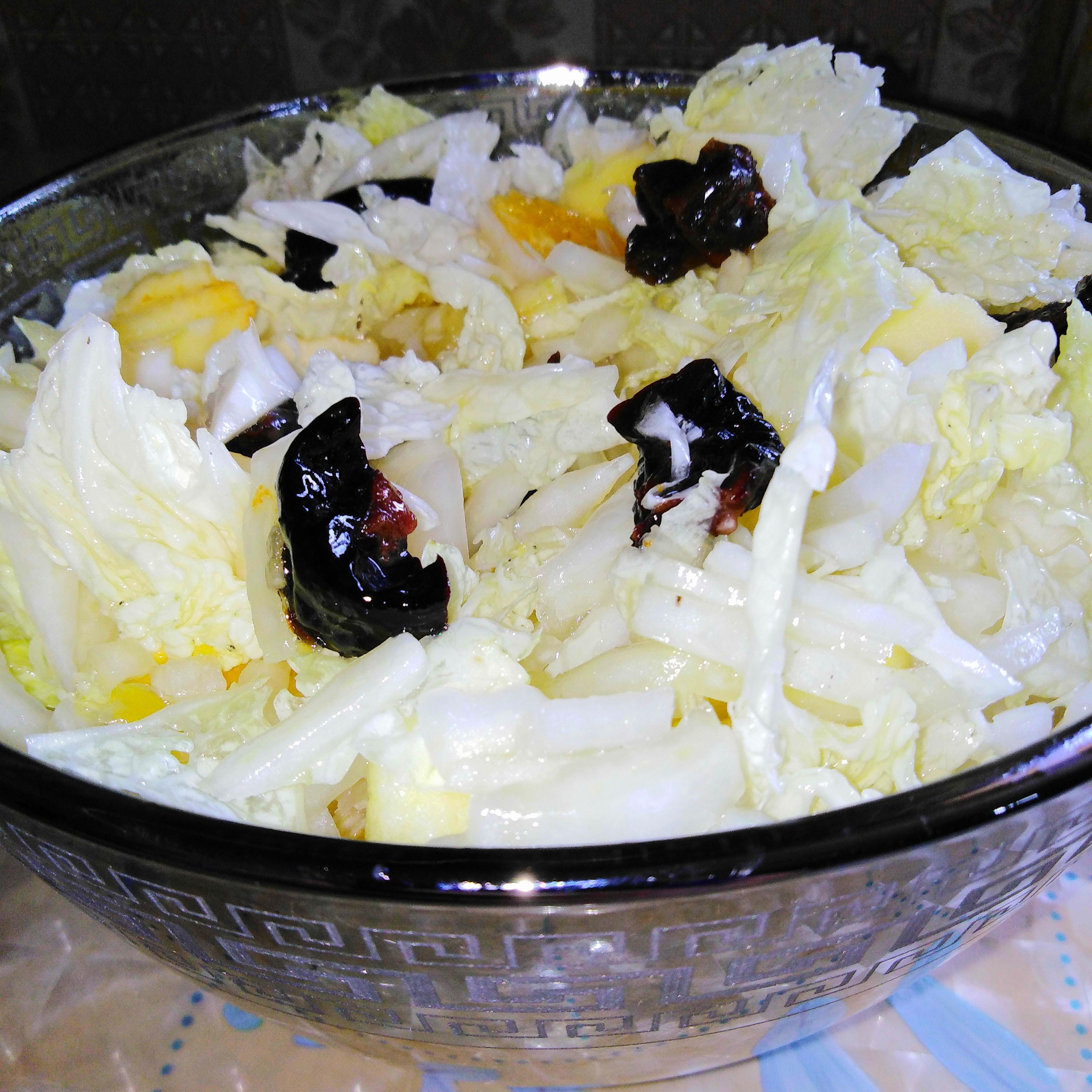 Постный салат «Ананас с пекинской капустой»