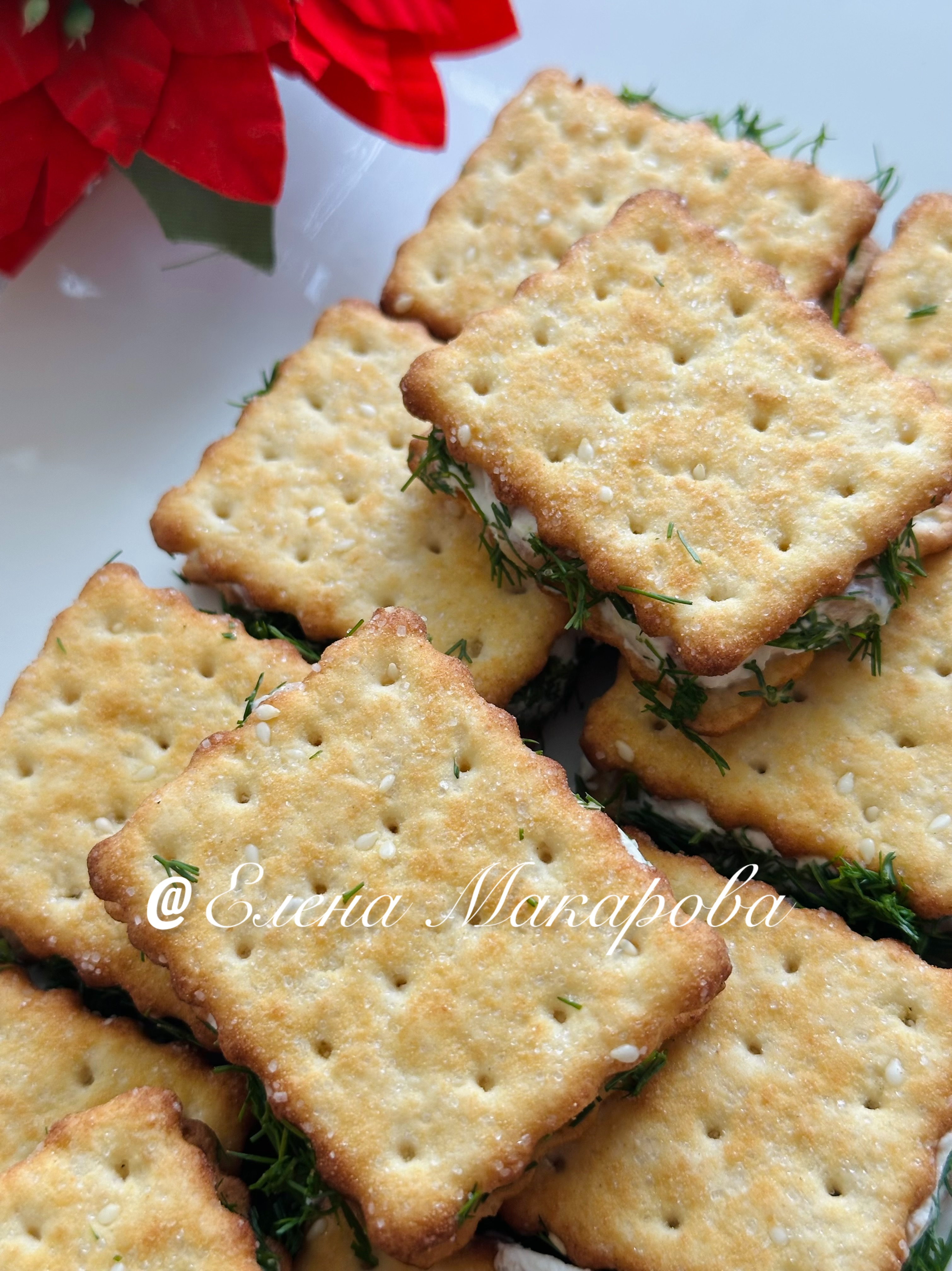 Закуска с красной рыбой и творожным сыром