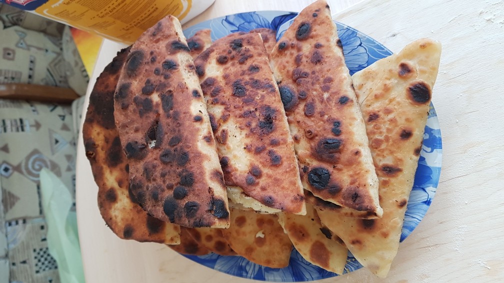 Кыстыбый - татарские лепешки с картофельным пюре