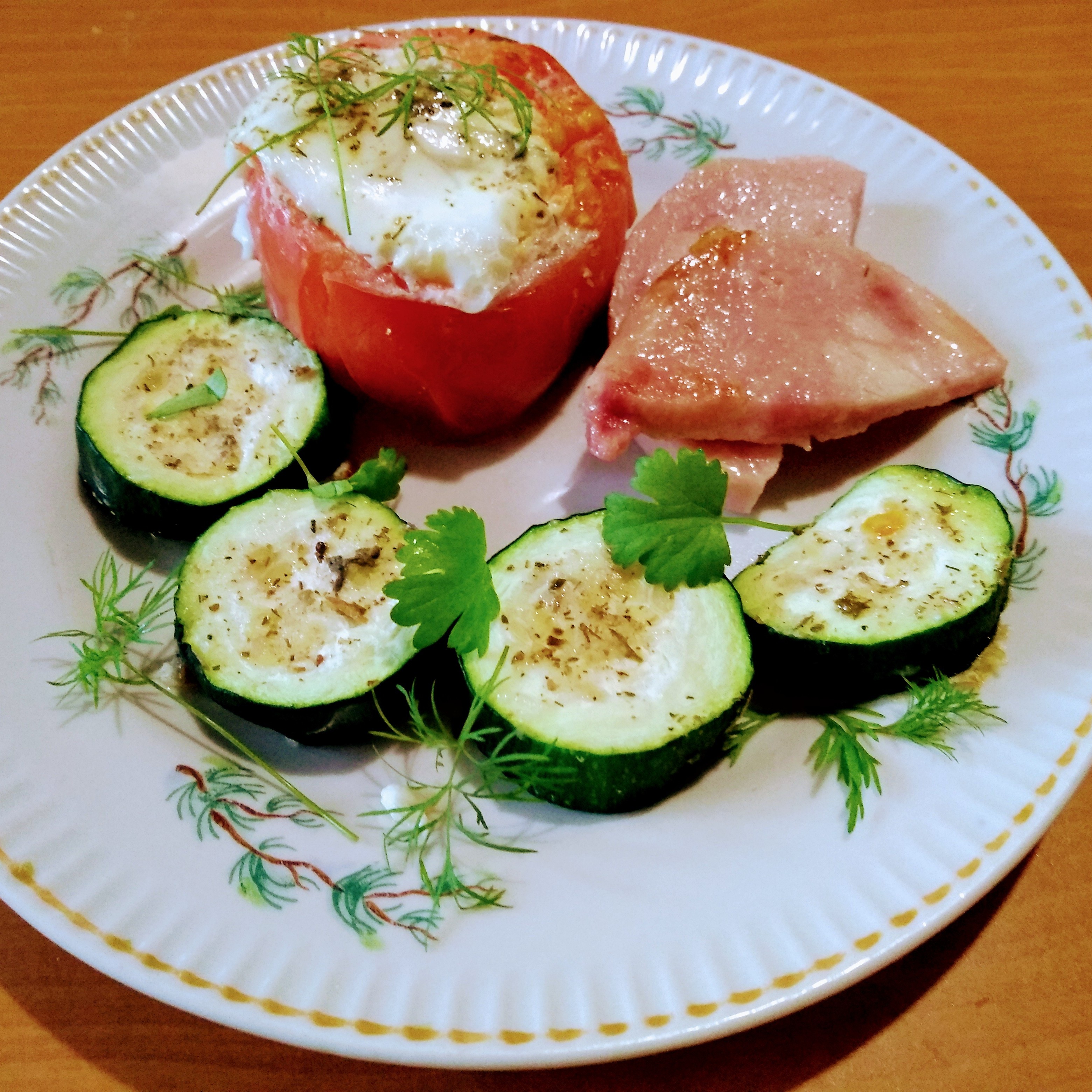 Идеальный пп завтрак: яйца в томатах, запеченные в духовке