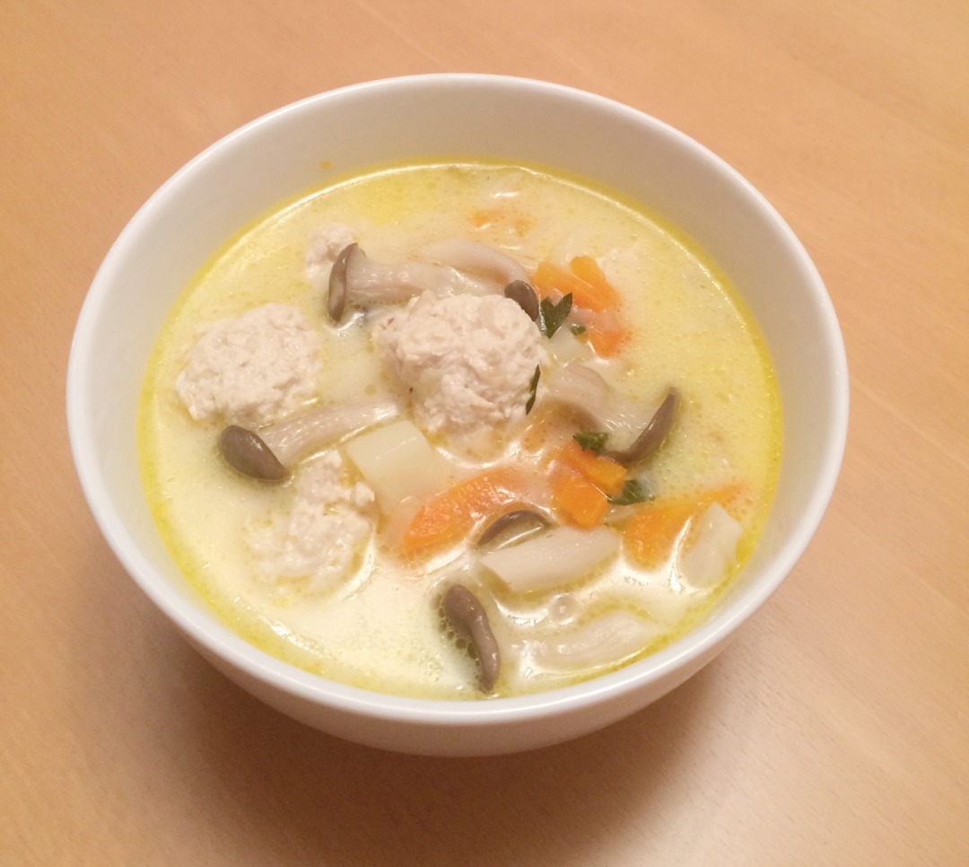 Суп с плавленым сыром и фрикадельками
