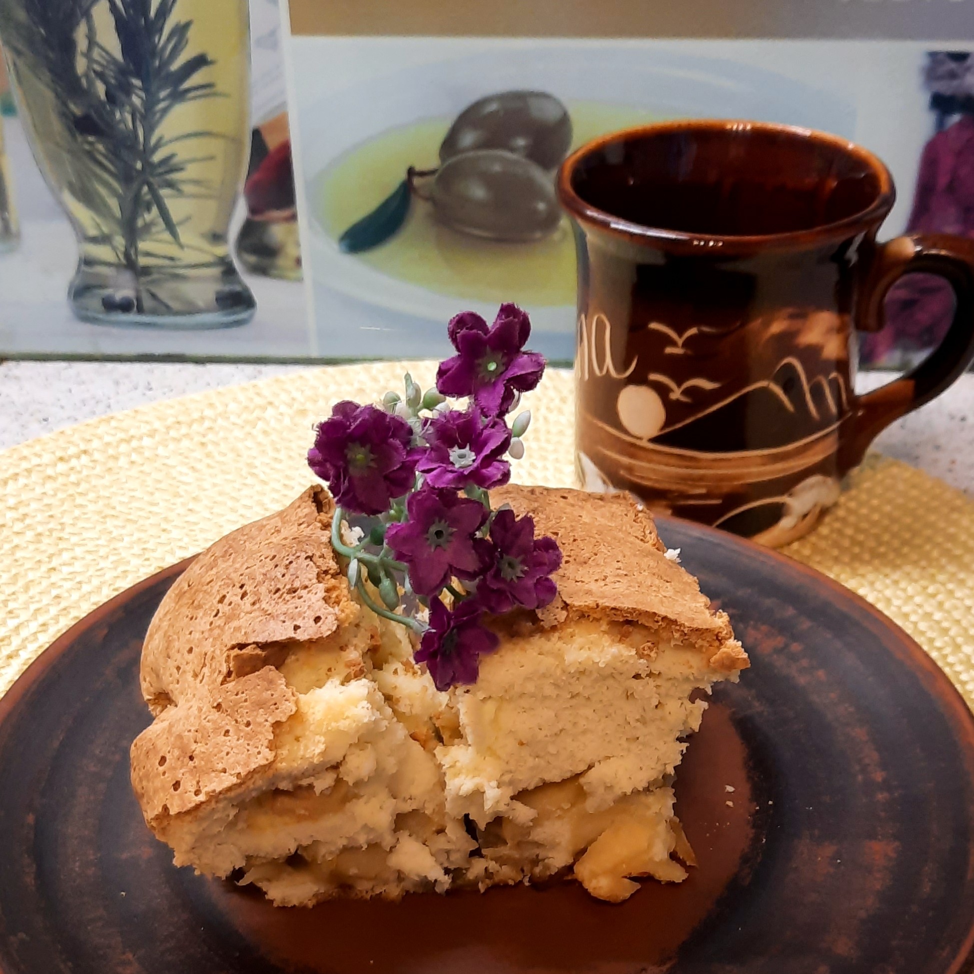 Бисквитная "Шарлотка" с мороженым 🍮