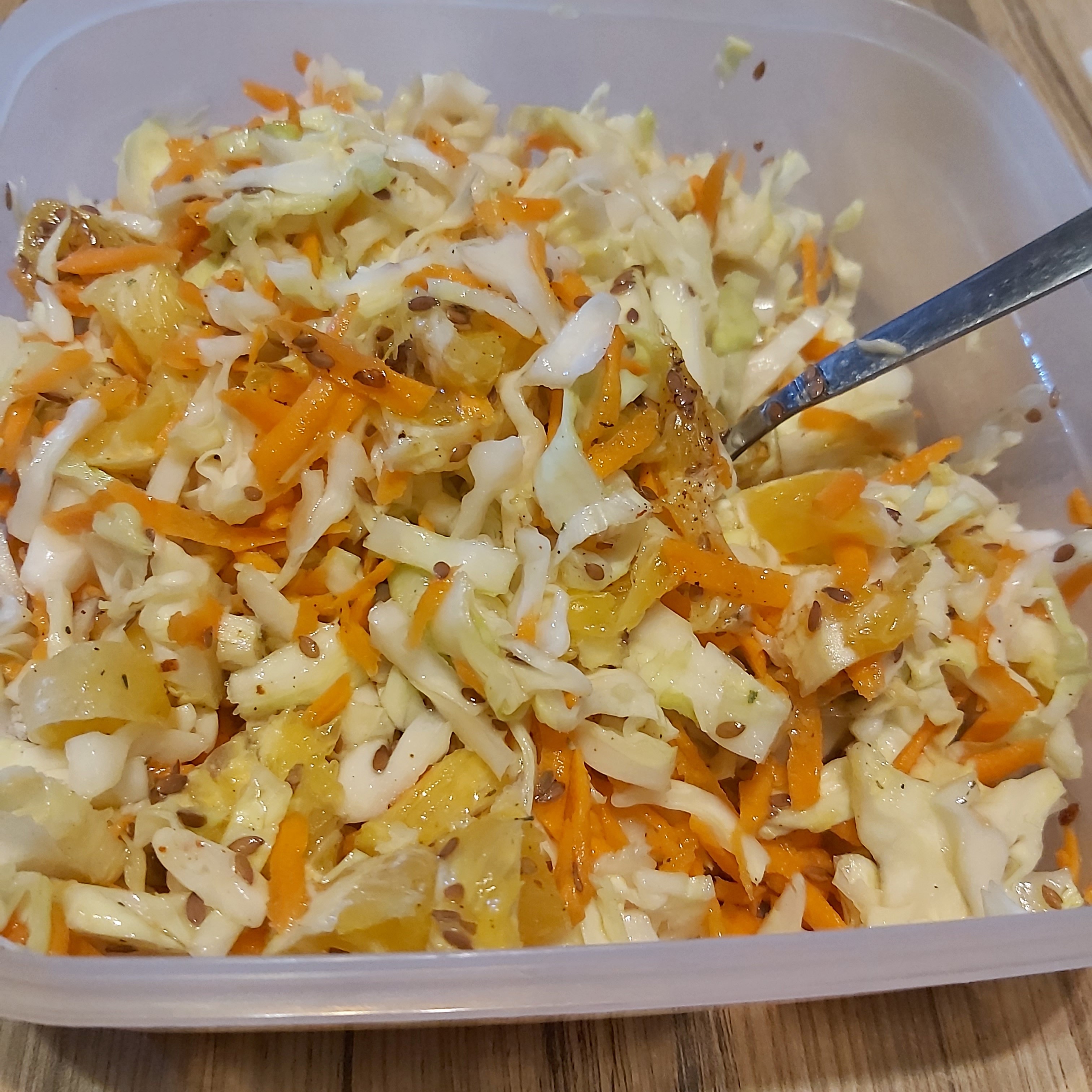 Салат из капусты с апельсином 🍊 и морковью