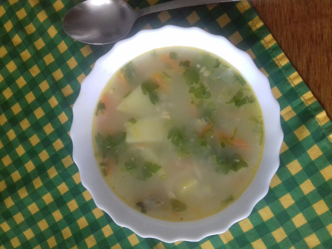 Быстрый суп из рыбной консервы