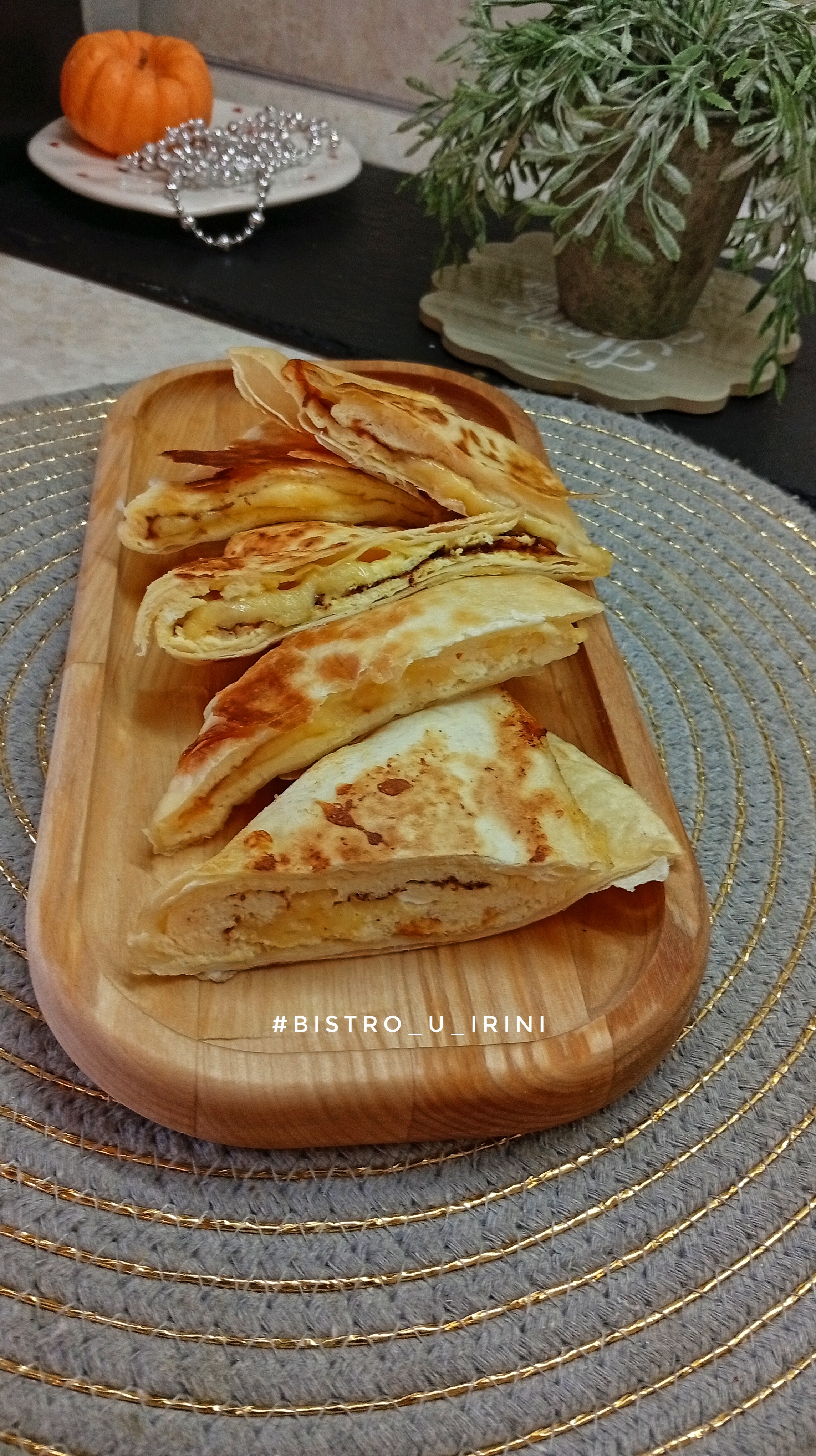 Омлет в тортилье