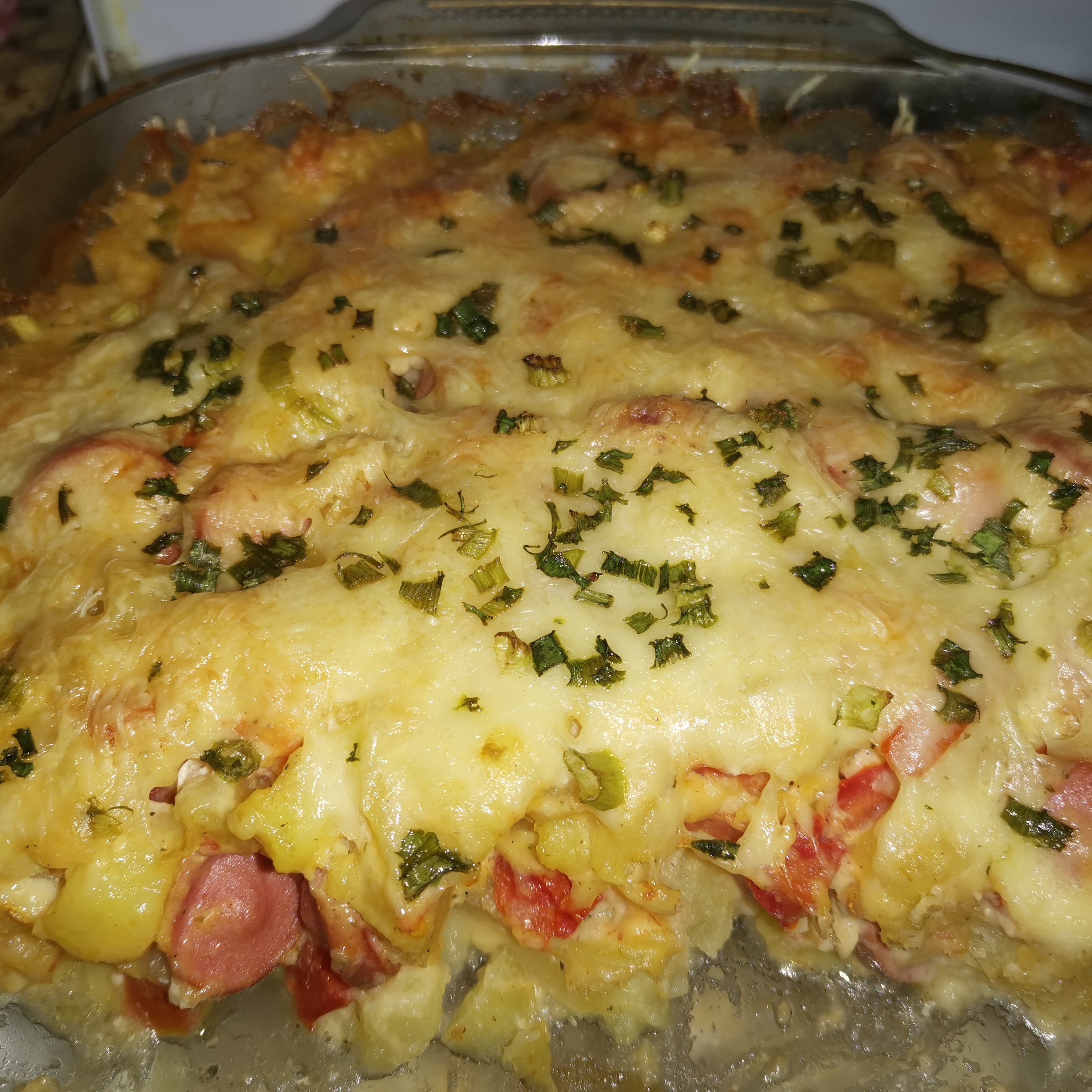 Картофельная запеканка с сосисками 🍅🥔🧀