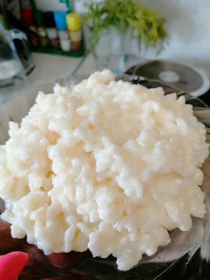 Молочная рисовая каша на завтрак