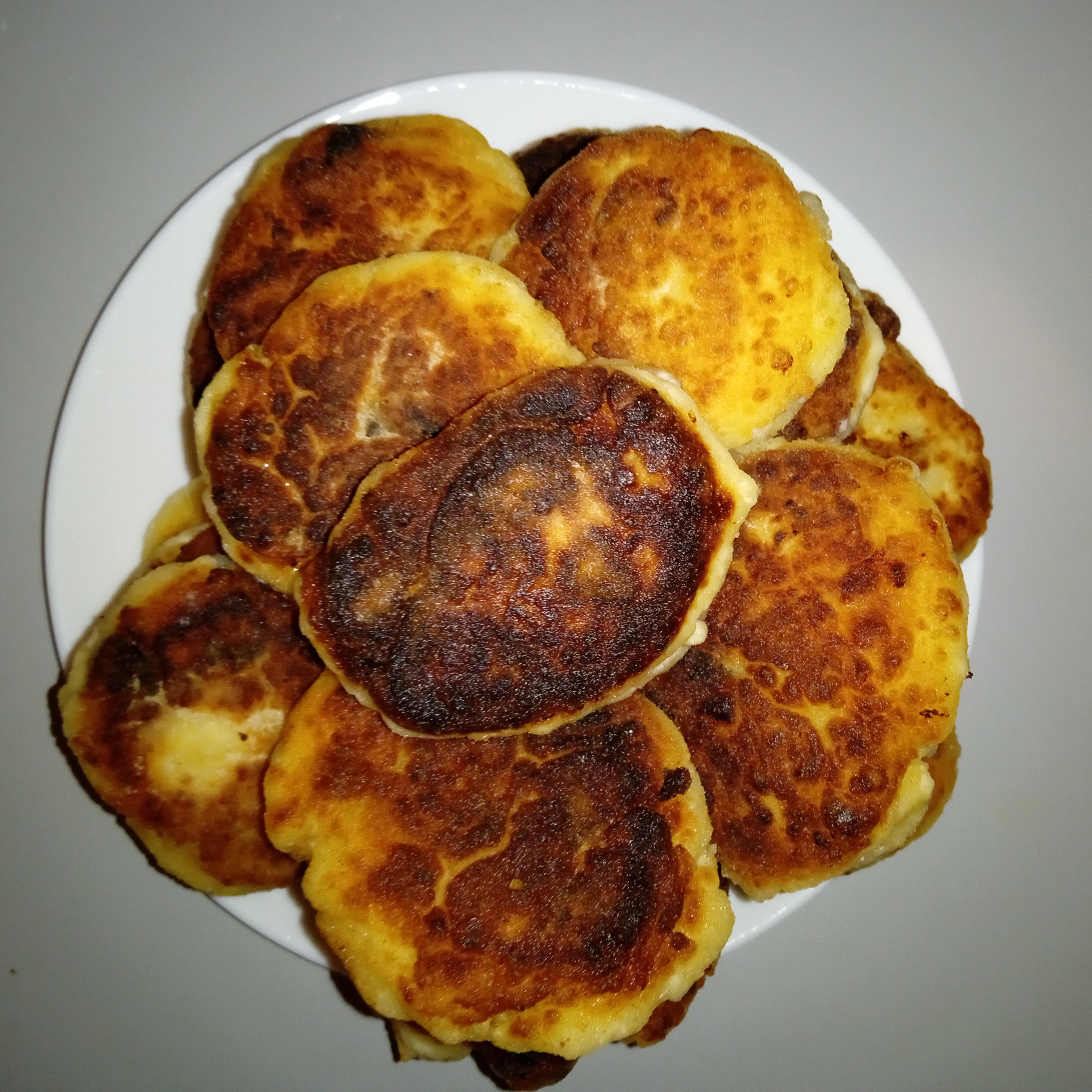 Сырники с изюмом