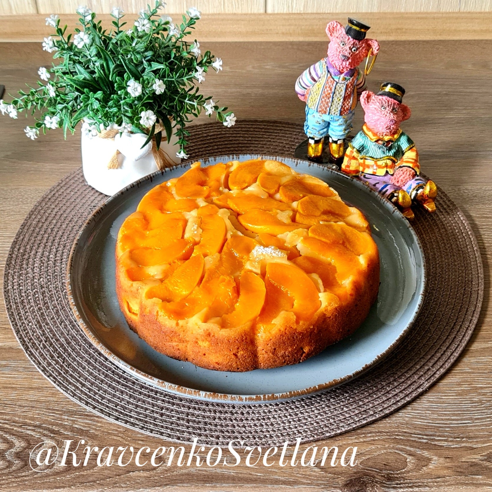 Персиковый пирог, очень вкусно и просто! Готовьте, пока сезон! |Готовим с Рустамом|