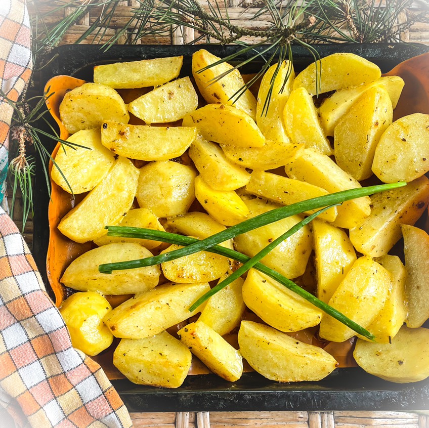 Картофель, запечённый в духовке - новогодний гарнир