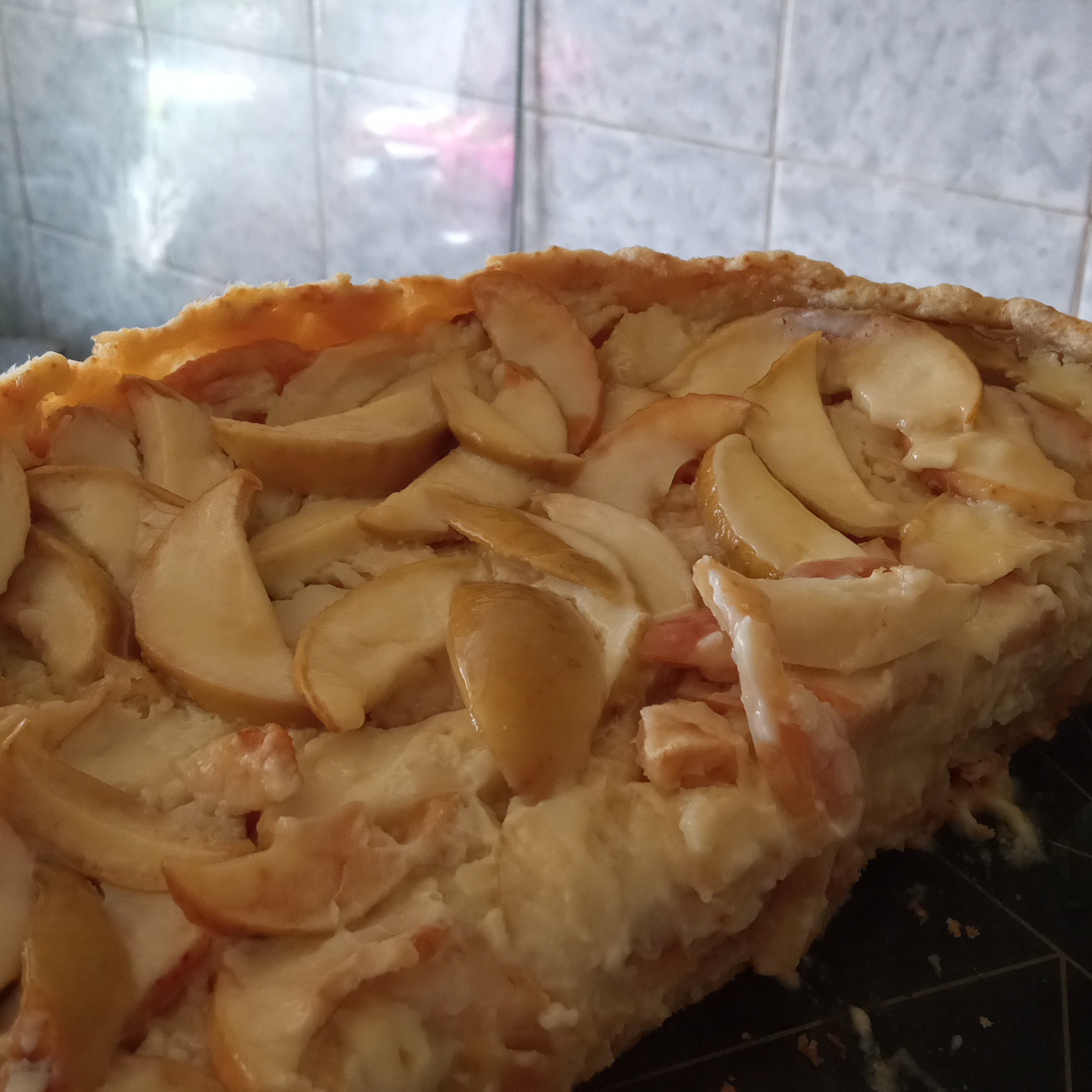 Яблочный Цветаевский пирог со сметаной заливкой