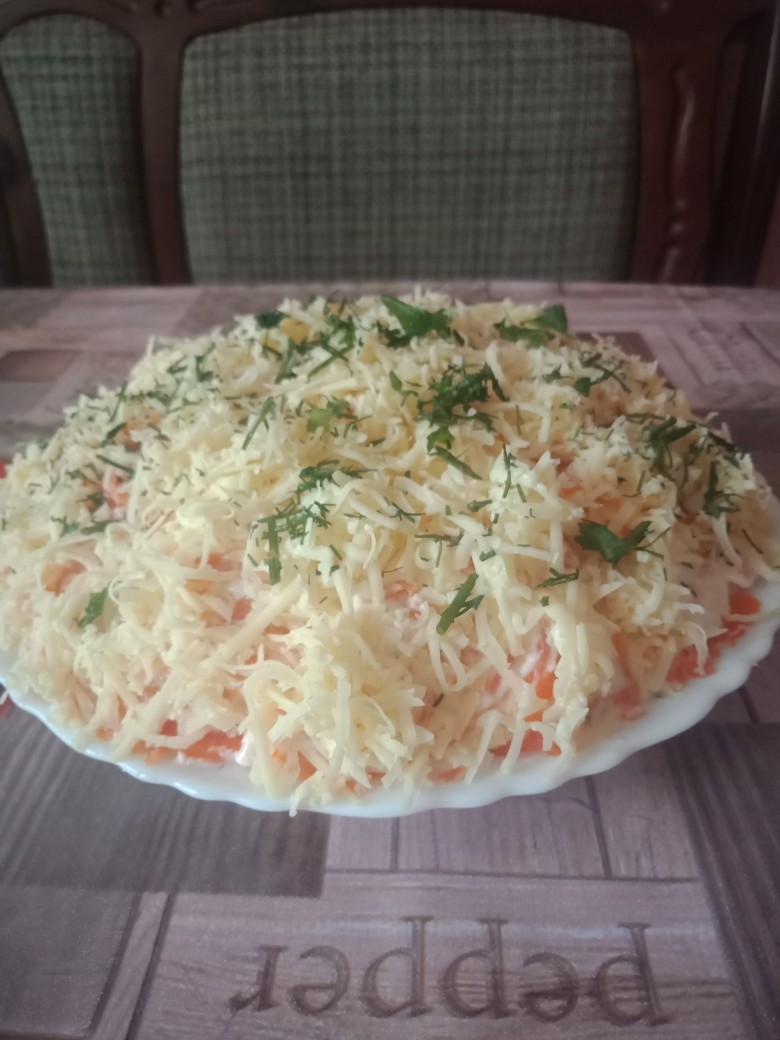 Салат с копченой курочкой