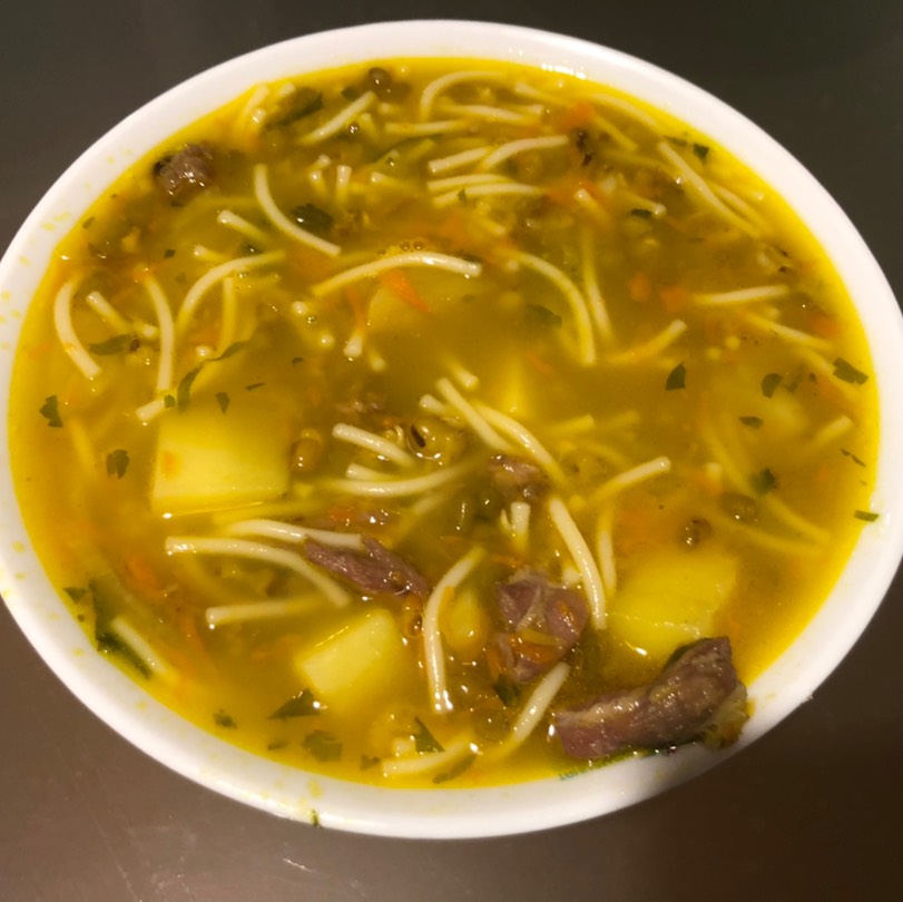 Суп Маш Угра (узбекская кухня)