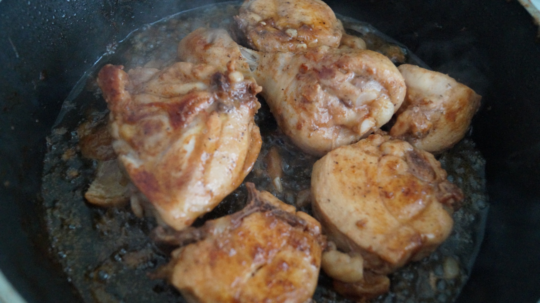 Сочная курица в сковороде #Кулинарный марафон#
