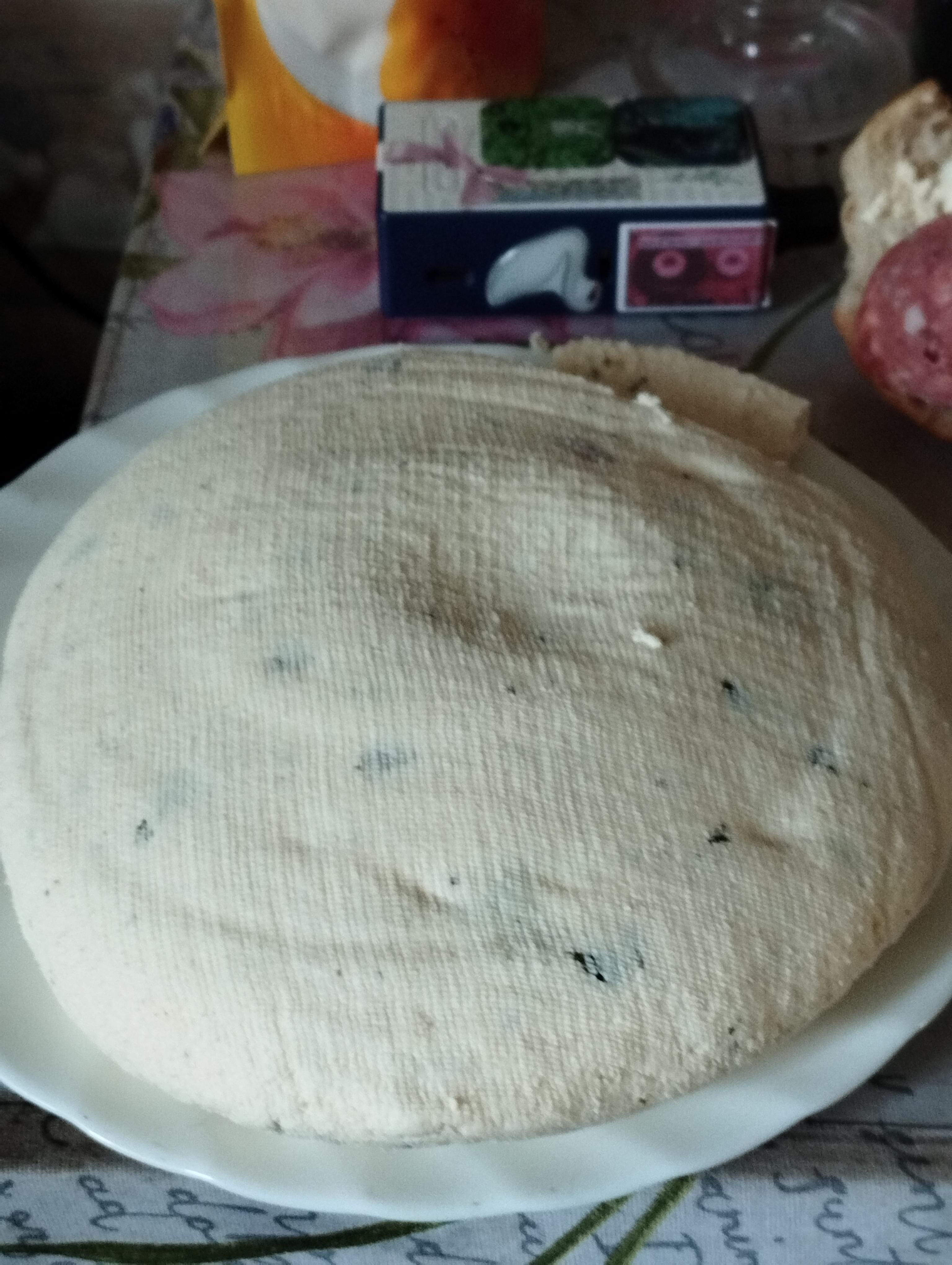 Сыр из молока, сметаны и яиц 