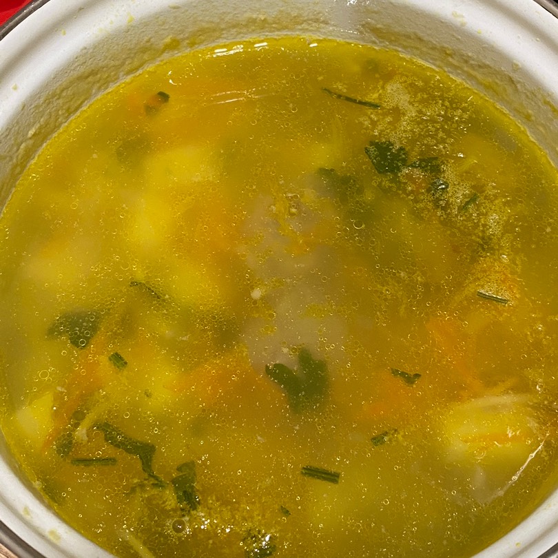 Суп с фрикадельками и домашней лапшой
