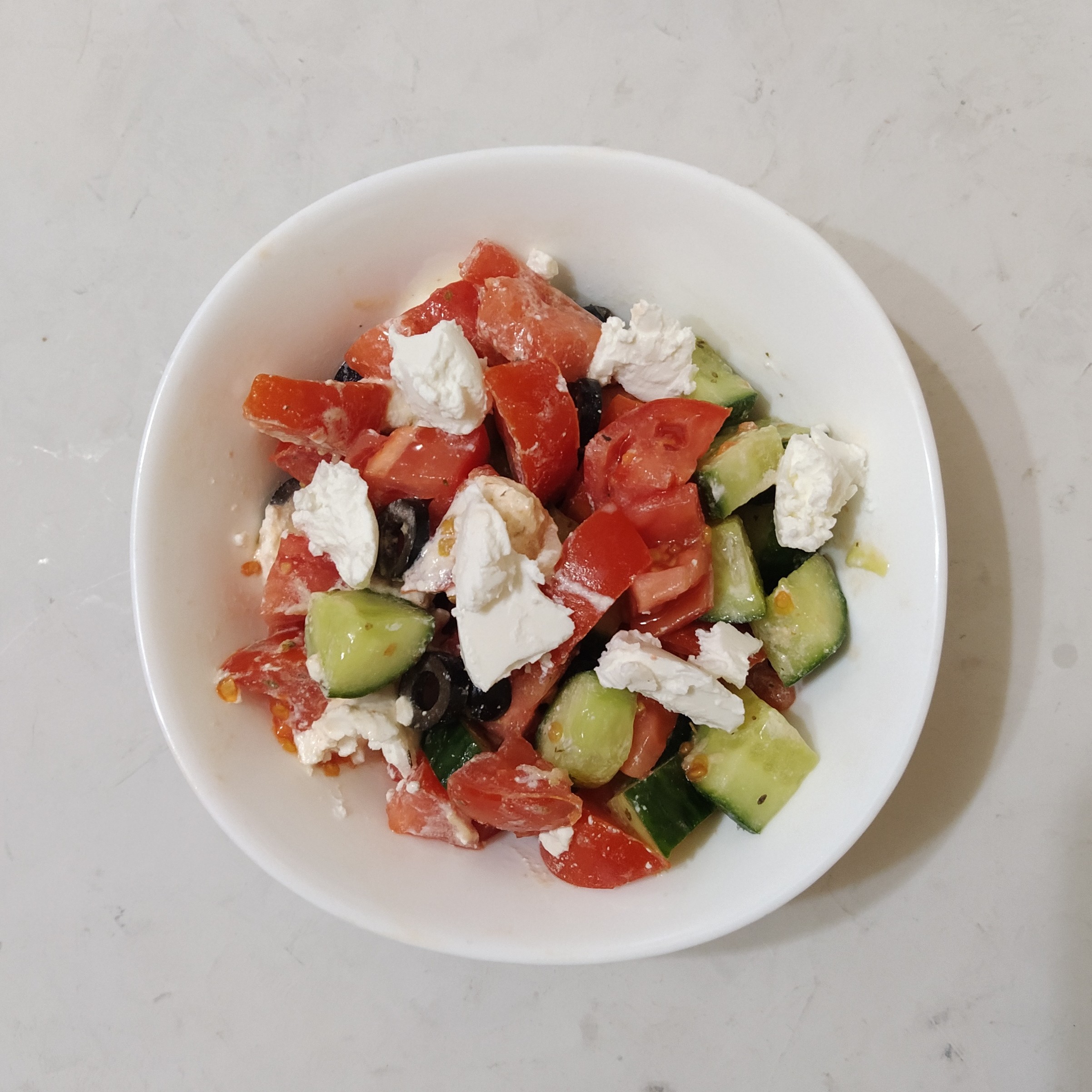 Греческий салат (классический вариант)