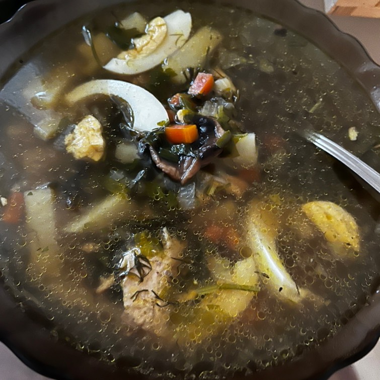 Грибной суп со щавелем/крапивой с курицей 