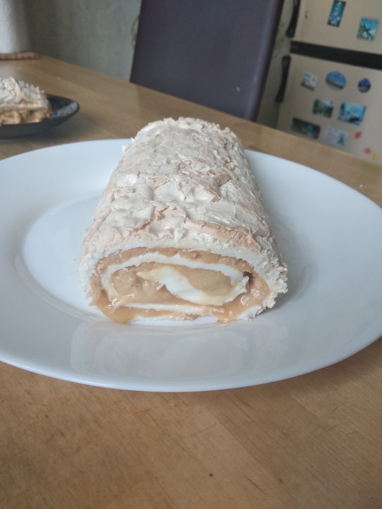 МЕРЕНГОВЫЙ РУЛЕТ | Berry Meringue Roulade