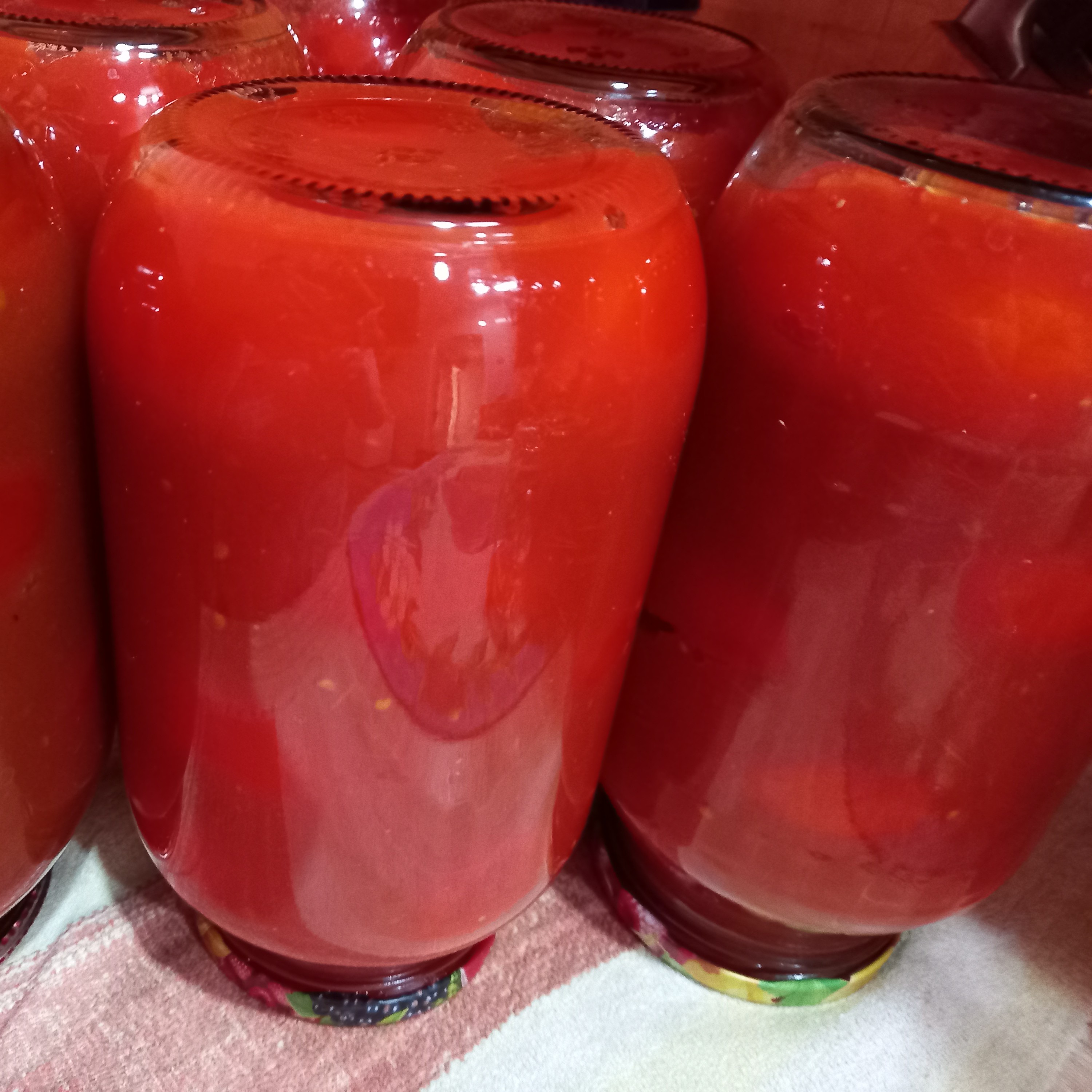 Обалденно вкусные помидоры в собственном соку