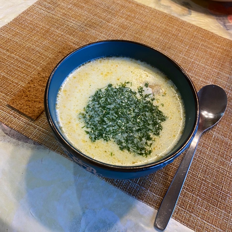 Молочный суп с семгой