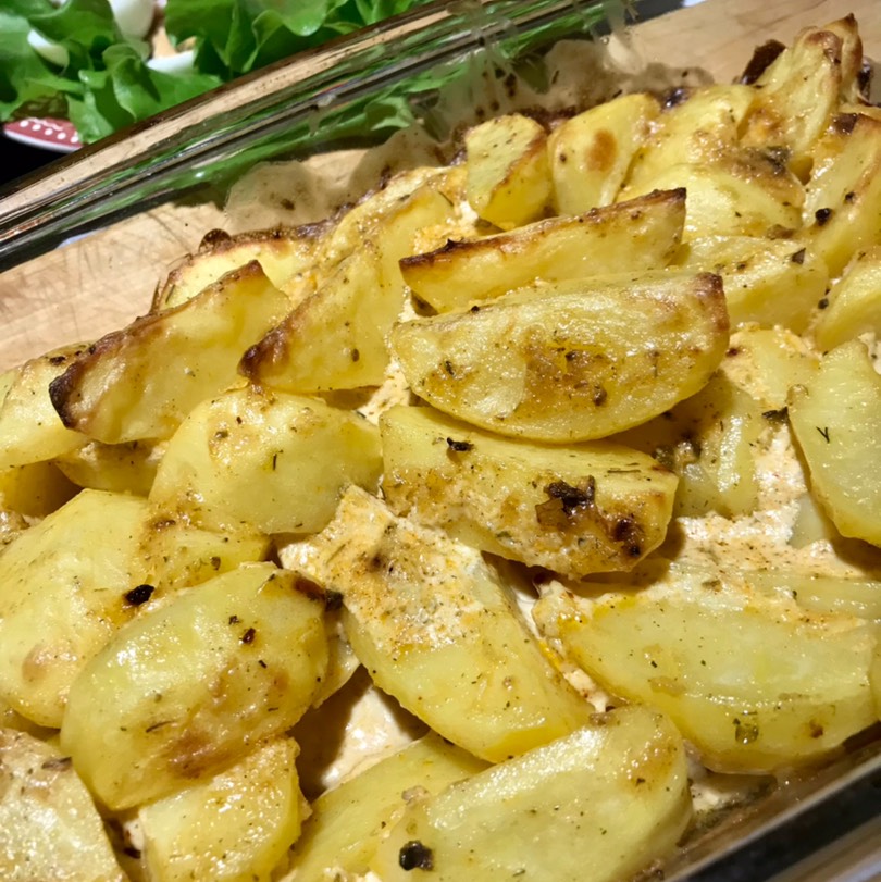Запечённый картофель в духовке