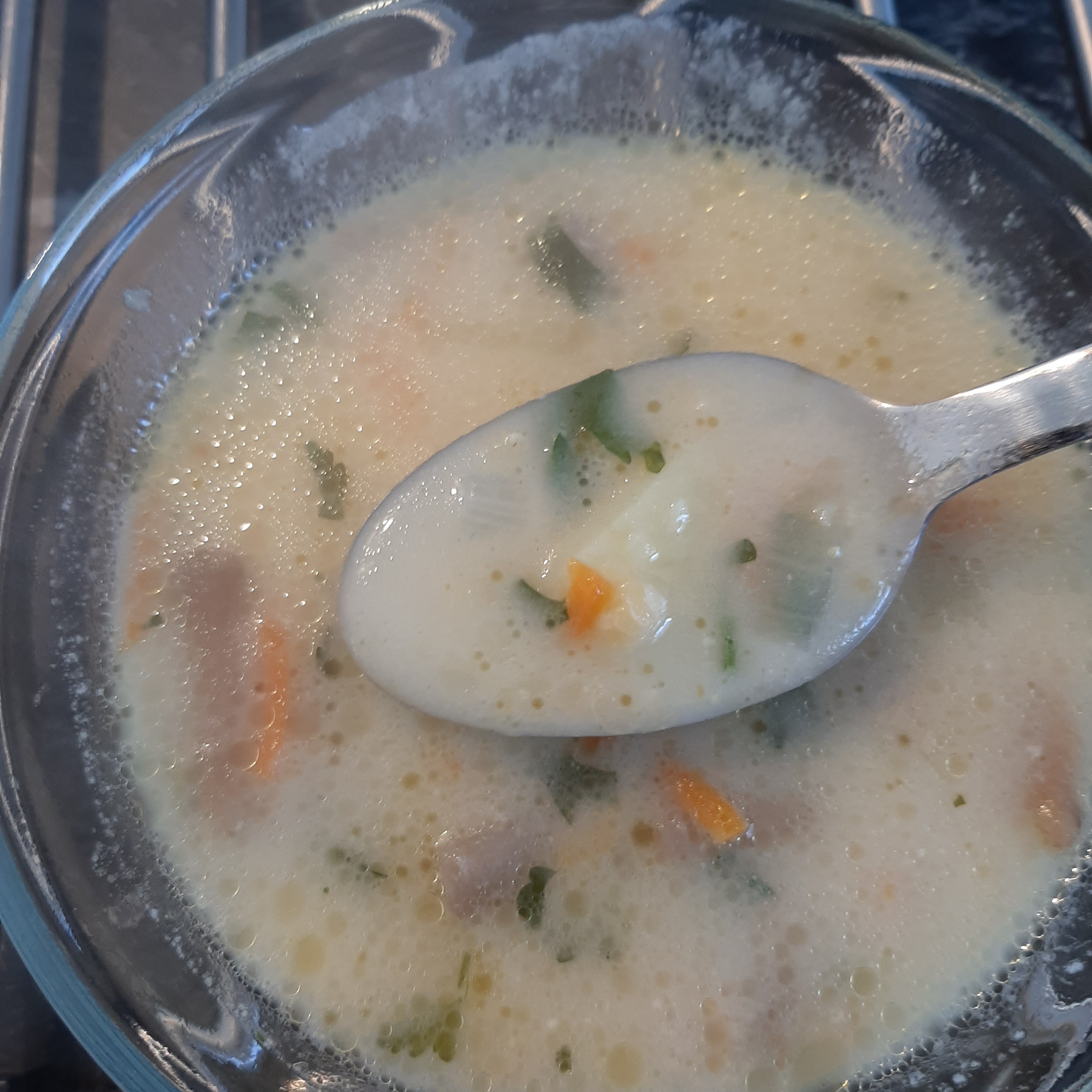 Сырный суп с чечевицей