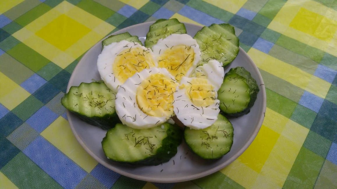 Свежий салат 🥗 с яйцом 🥚