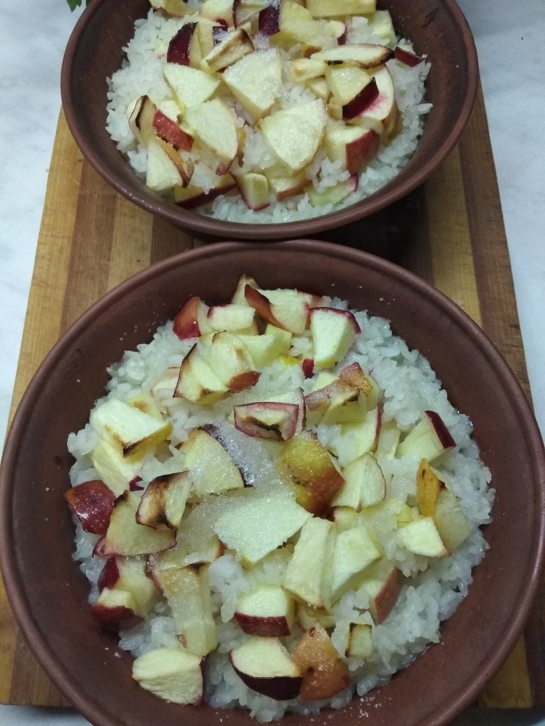 Рисовая запеканка с яблоком