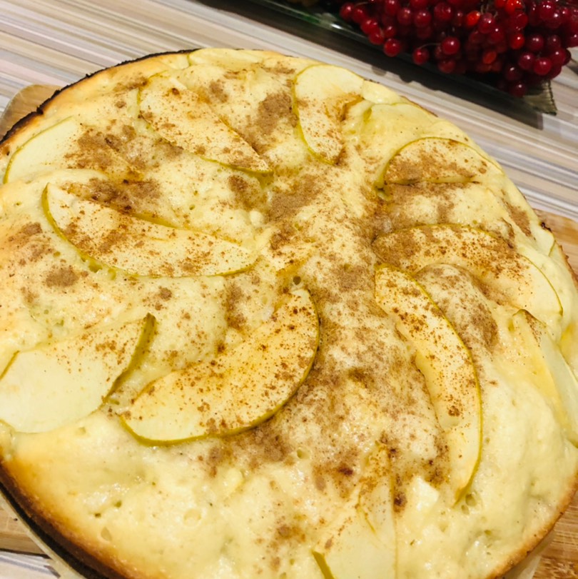 Шарлотка с яблоками 🍎