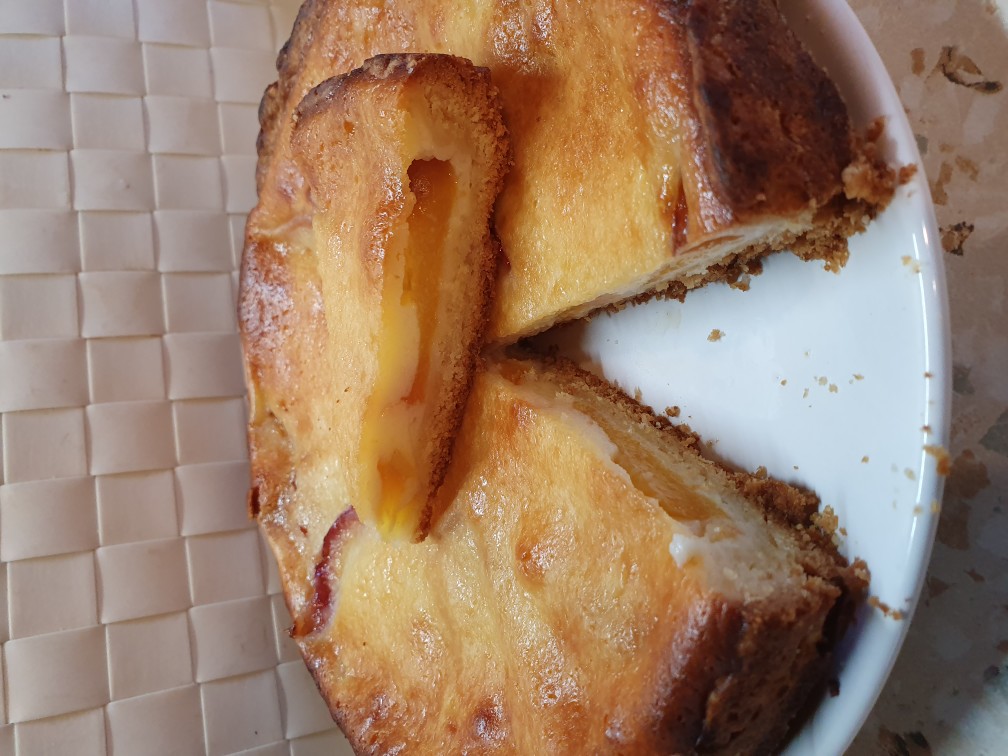 Сметанный пирог с яблоком