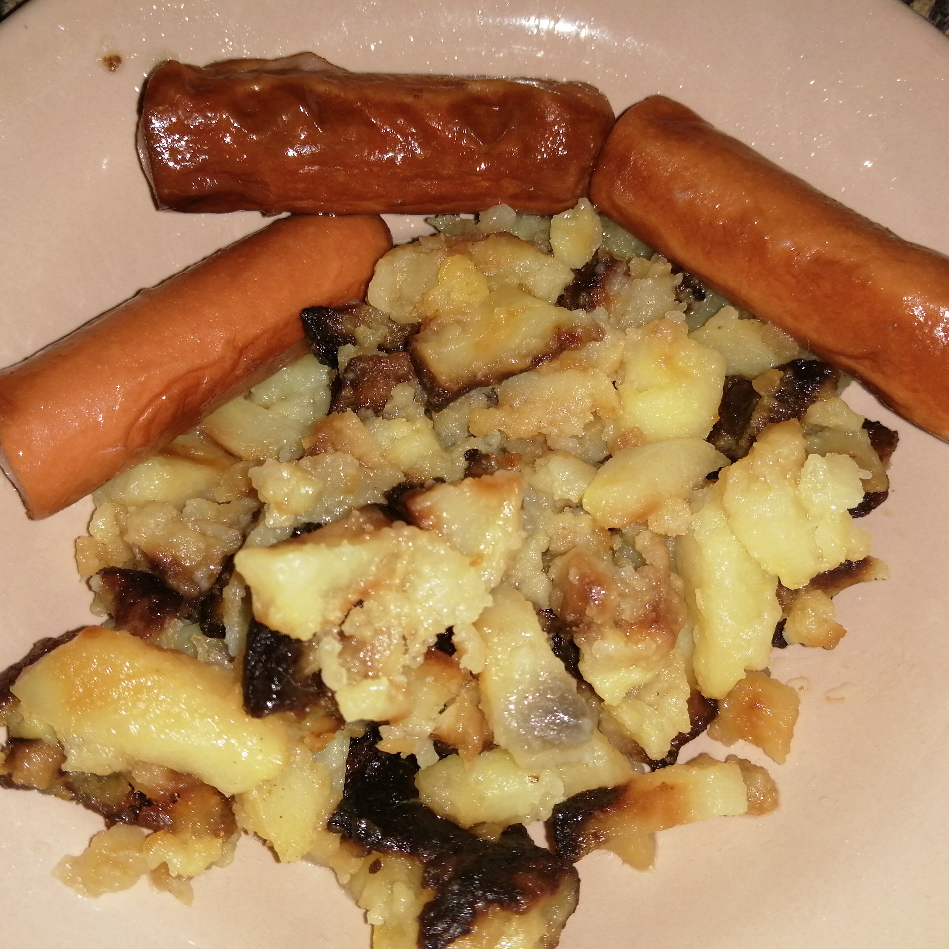Жареная картошка с сосисками "Мужу на ужин"