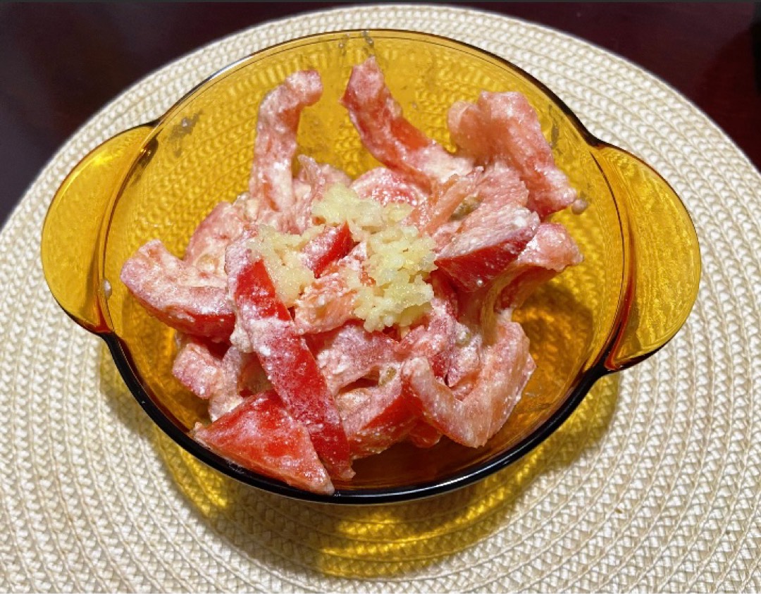 Салат с томатами и творогом🍅