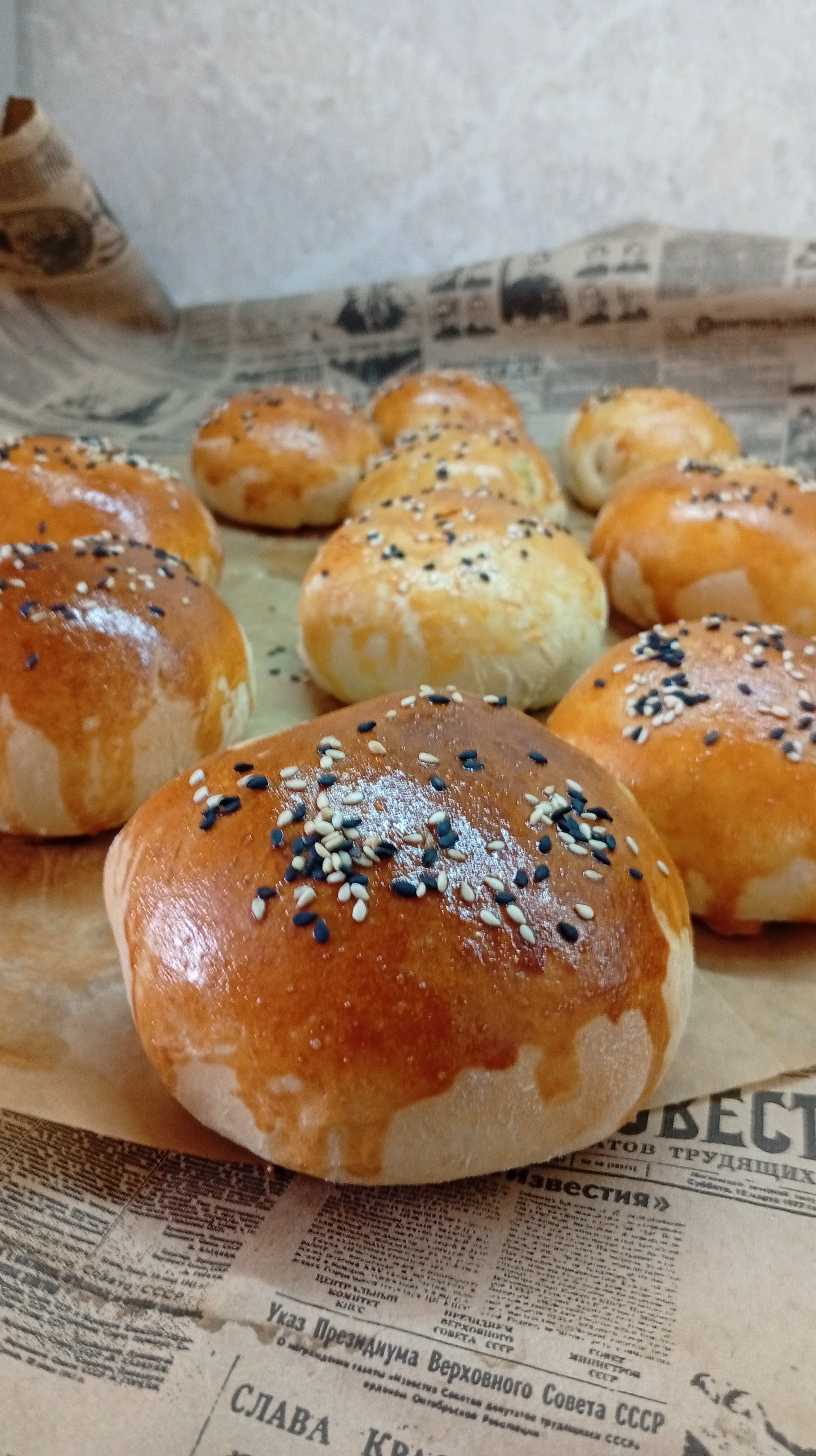 Булочки-бургеры с фаршем, картофелем и сыром