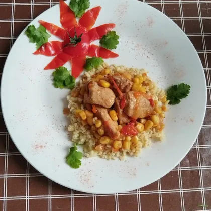 Мясное рагу с кукурузой
