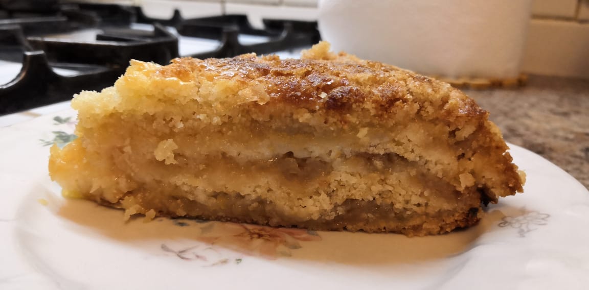 Болгарская шарлотка с яблоками