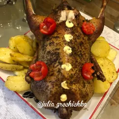 Утка 🦆 с яблоками 🍎🍏 и запечным картофелем 🥔