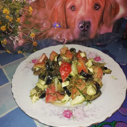 Тёплый салат с баклажанами и помидорами