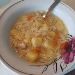 Суп с лапшой и курицей