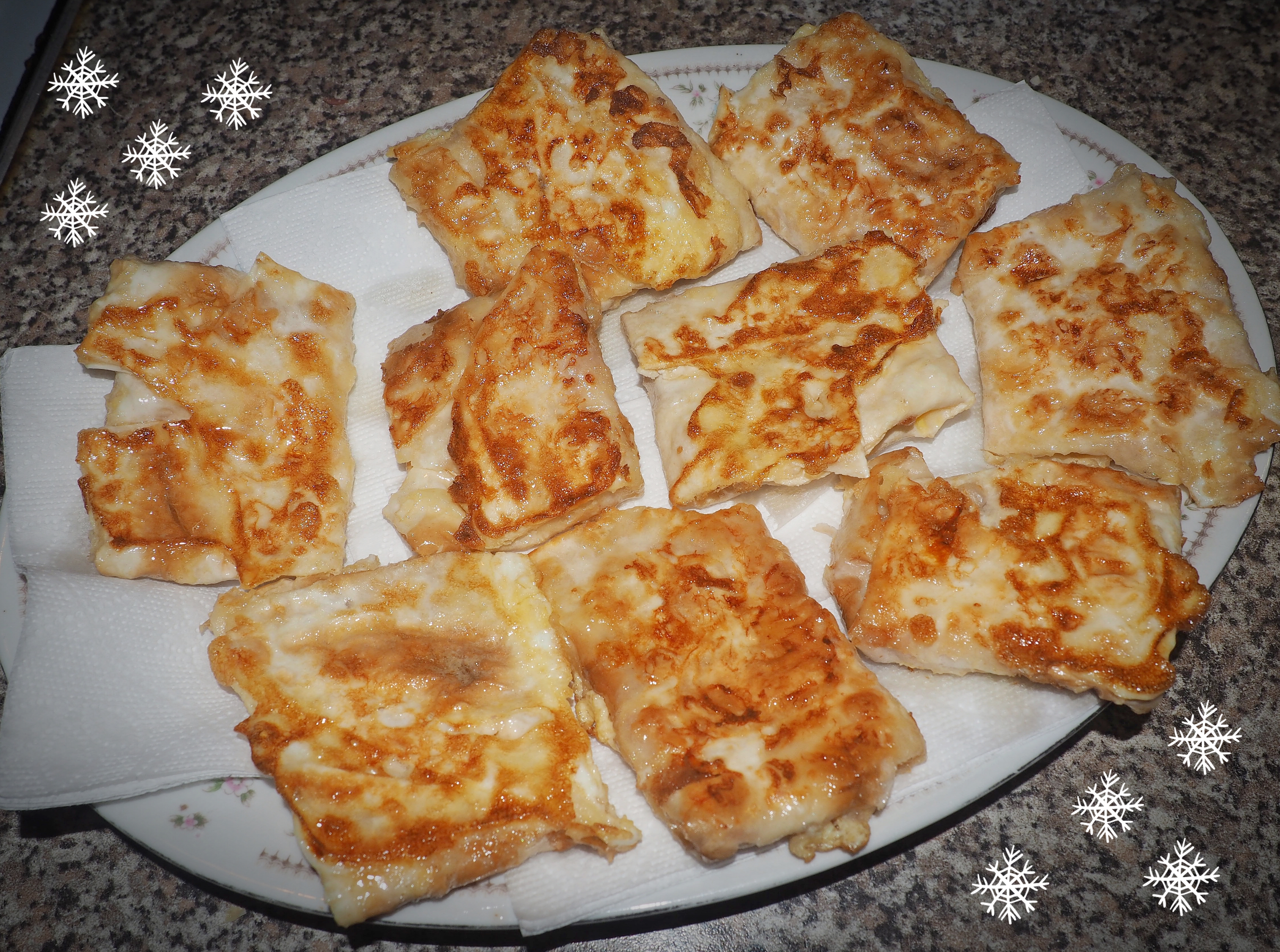 Сыр с сосиской в лаваше