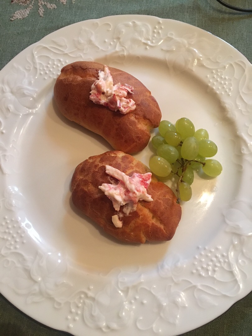 Эклеры с крабовой начинкой!