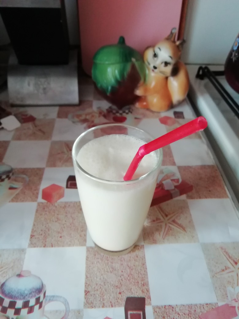 Молочный коктейль с соком