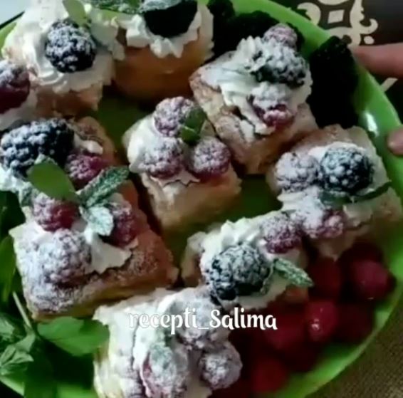 Слоёные пирожные